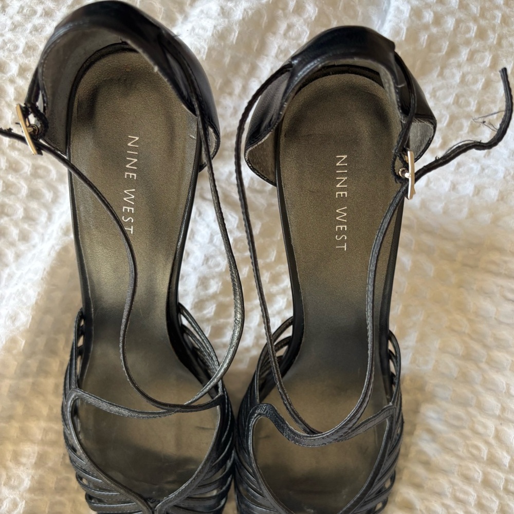 Black nine west heels size 10